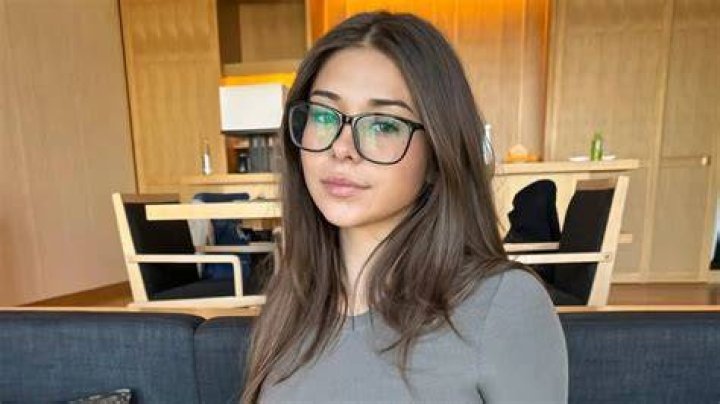Sophie Rain Desnuda: Exploring the Life and Career of a Rising Star